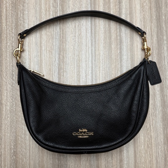 Coach Handbags - Coach Aria Shoulder Bag in Black Leather Shoulder & Crossbody Purse